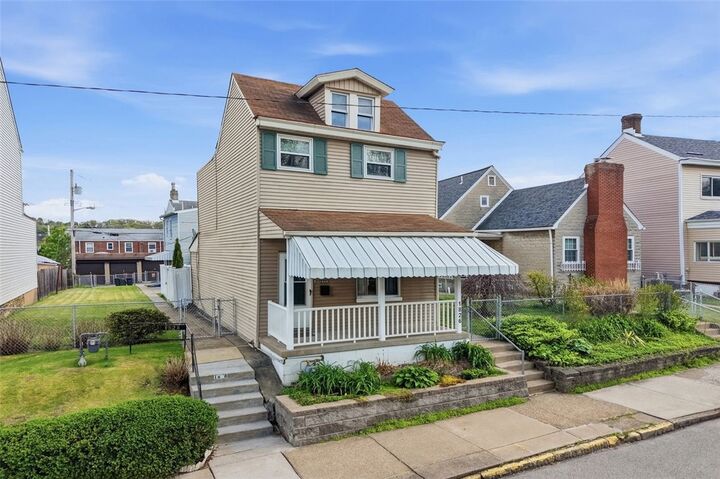 Property Photo:  1826 Jancey St  PA 15206 