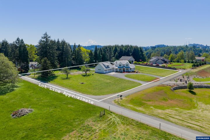 Property Photo:  2292 Noble Wy S  OR 97306 