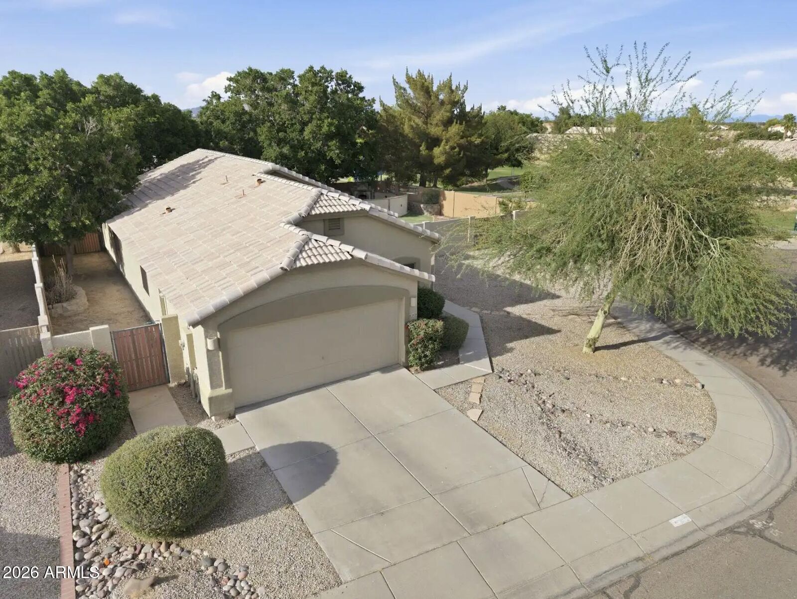 Property Photo:  2628 E Beverly Road  AZ 85042 