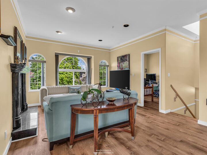 Property Photo: 5323 Dumfries Street BC V5P 3A3