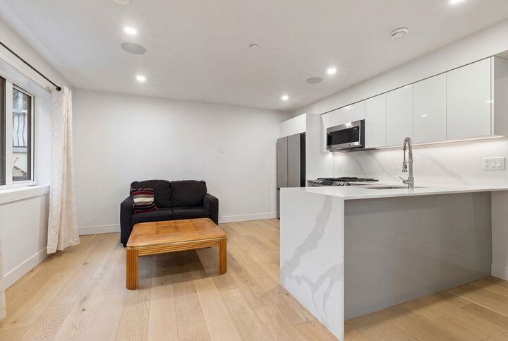 Property Photo: 2885 E Georgia Street BC V5K 2K3