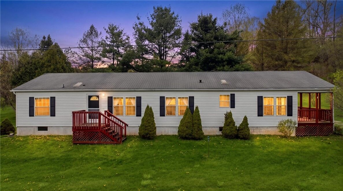 Property Photo:  823 Glover Road  NY 14433 