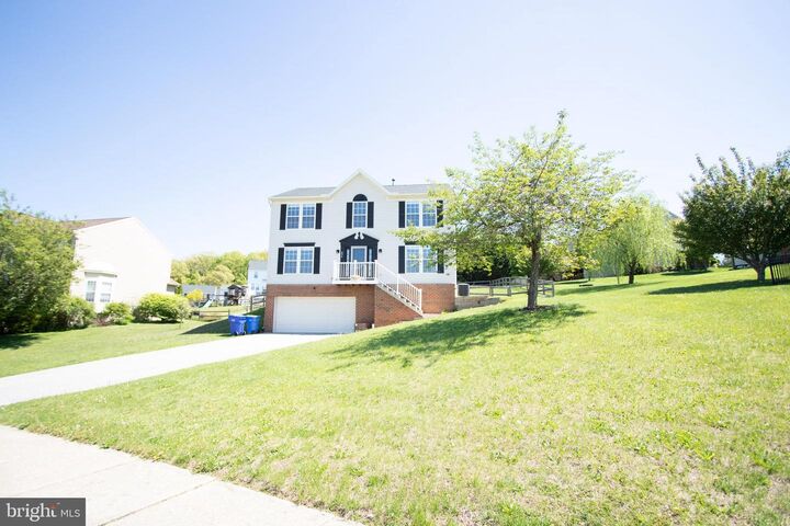 Property Photo:  271 Courtney Court  PA 17362 