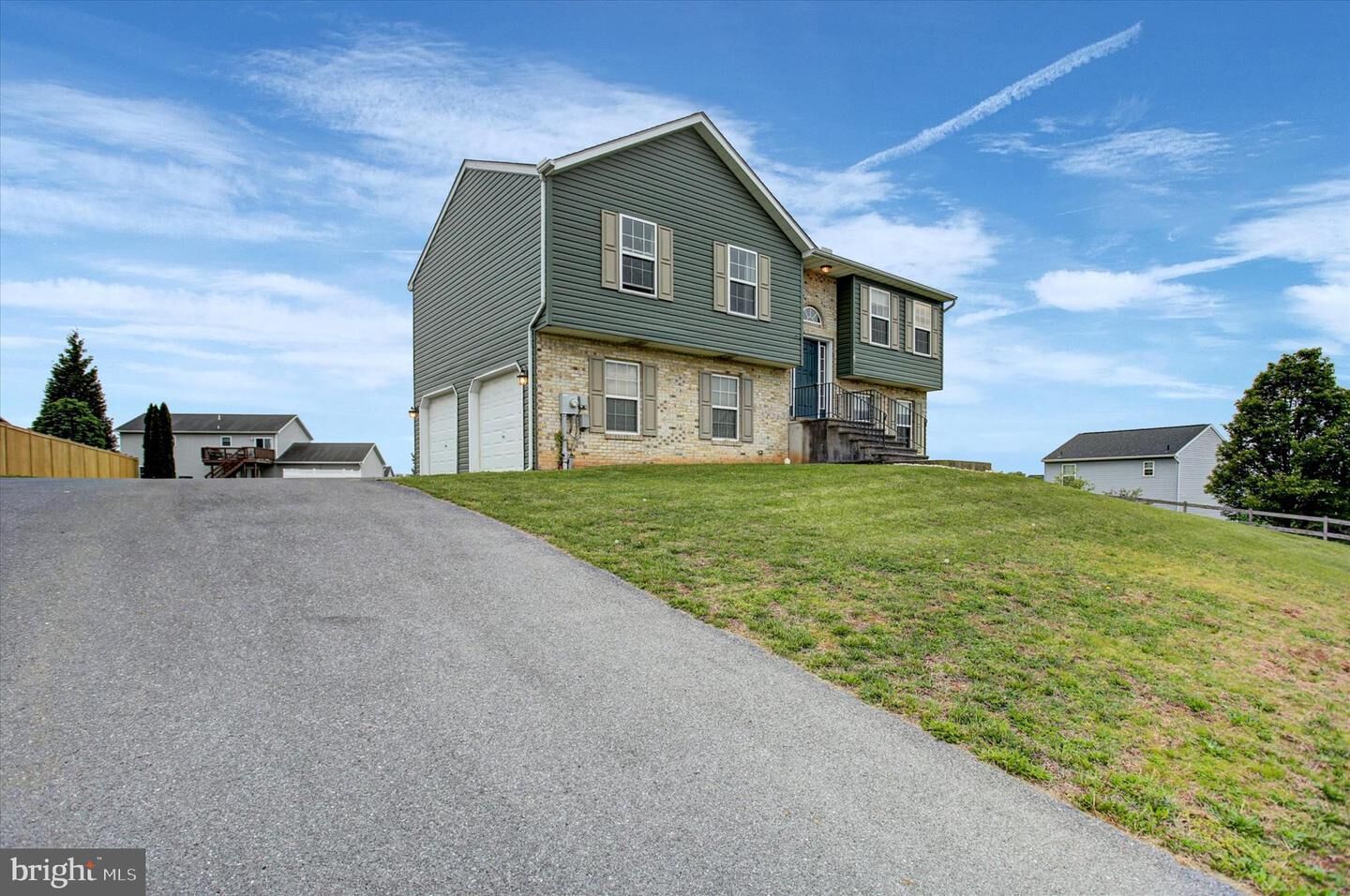 Property Photo:  828 Essex Circle  PA 17225 