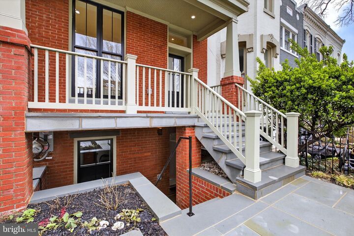 Property Photo:  629 South Carolina Avenue SE  DC 20003 