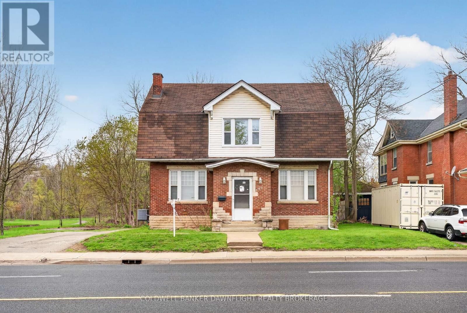Property Photo: 193 Wharncliffe Road South ON N6J 2K8