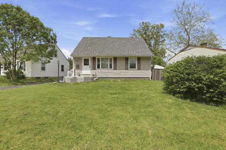 Property Photo:  2304 Ashley Drive  OH 43224 