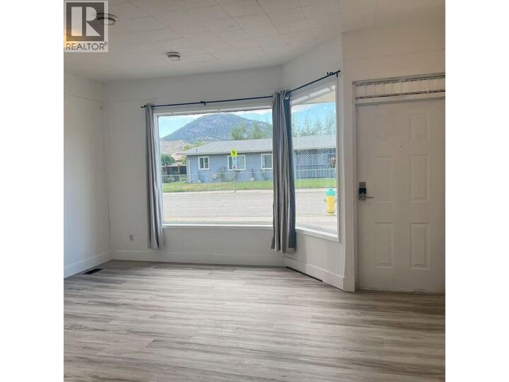 Property Photo: 600 Wade Avenue West BC V2A 1V7