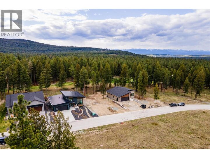 Property Photo:  433 Wildstone Close North  BC V1C 0G4 