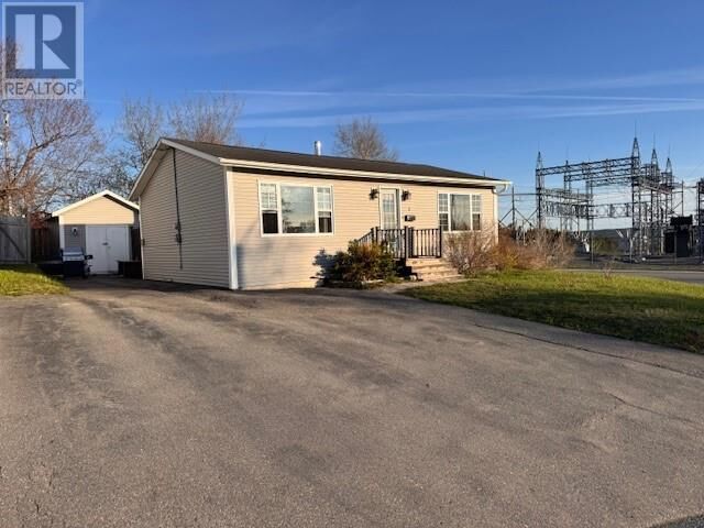 Property Photo:  2 Heath Crescent  NL A1V 1R1 