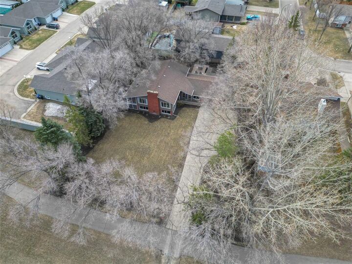 Property Photo:  3226 Richmond Avenue  MB R7B 3S9 