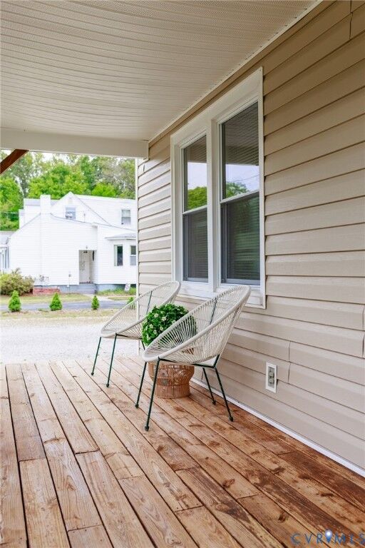 Property Photo:  21407 Perdue Avenue  VA 23803 