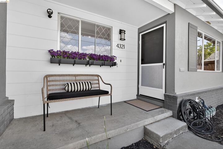 Property Photo:  4321 Davis Way  CA 94550 