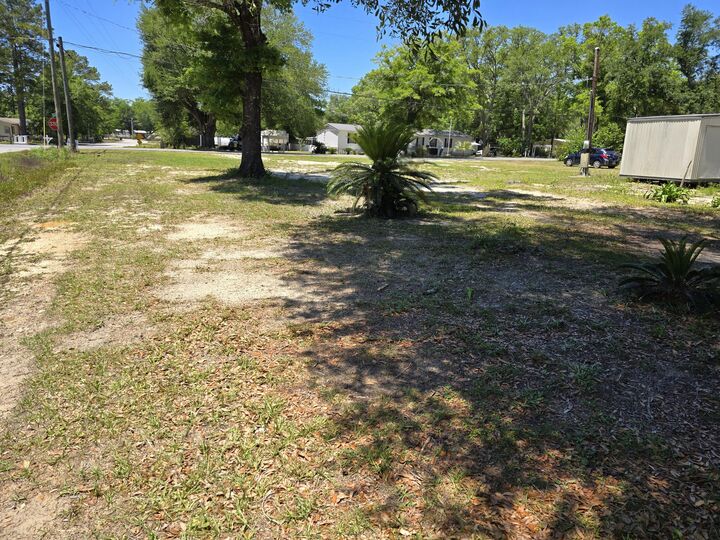 Property Photo:  613 Old Jolly Bay Road  FL 32439 