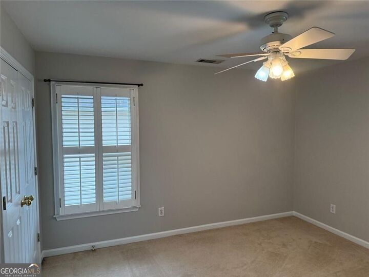 Property Photo: 1568 Ridge Point Drive NW GA 30043