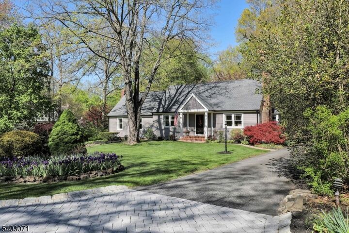 Property Photo:  12 Rocky Ln  NJ 07920 