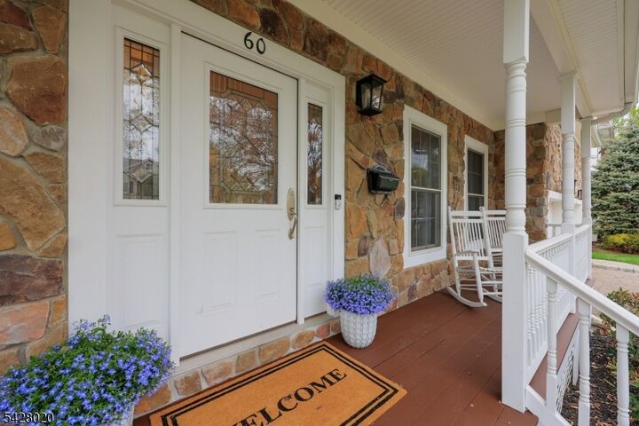 Property Photo:  60 Mohawk Trail  NJ 07090 