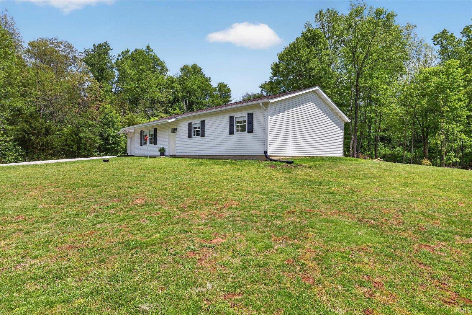 Property Photo:  1012 W Acres Drive  IN 47460 