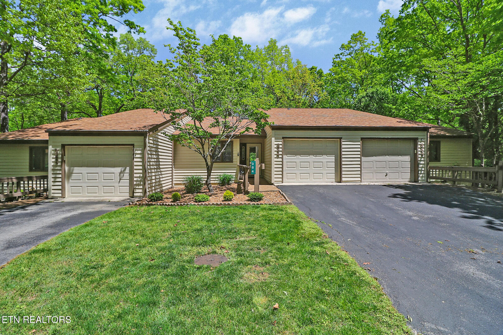Property Photo:  384 Lake Catherine Court  TN 38558 