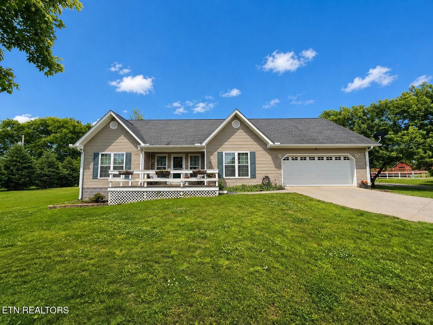 Property Photo:  4479 Niles Ferry Rd  TN 37742 