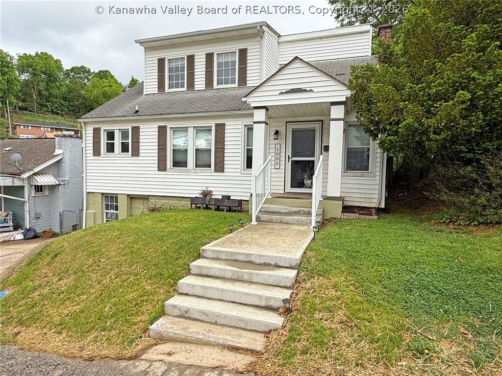 Property Photo:  1005 Tinder Avenue  WV 25302 