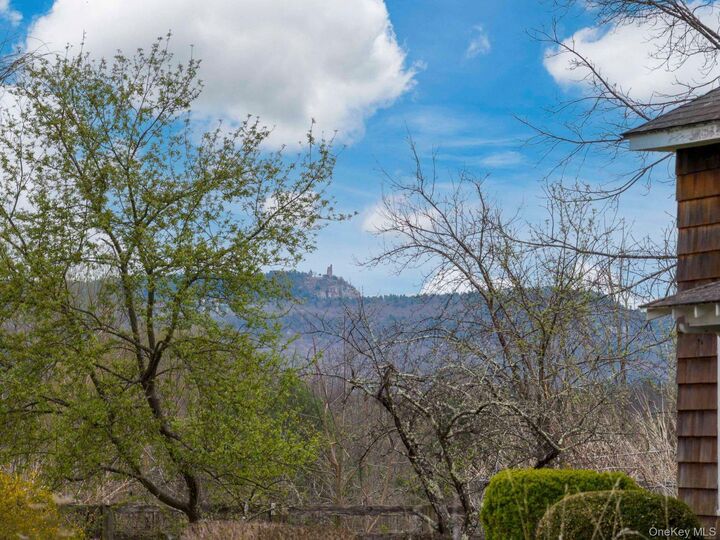 Property Photo:  280 Cooper Street  NY 12404 