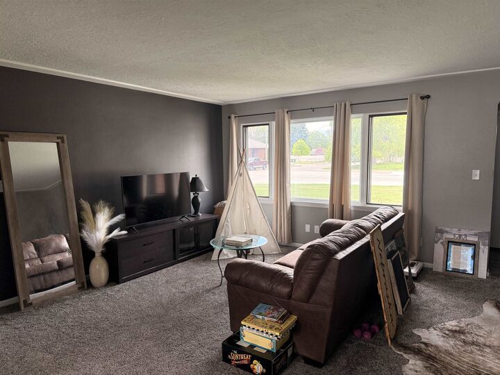Property Photo: 1202 Burlington Blvd NE 69101