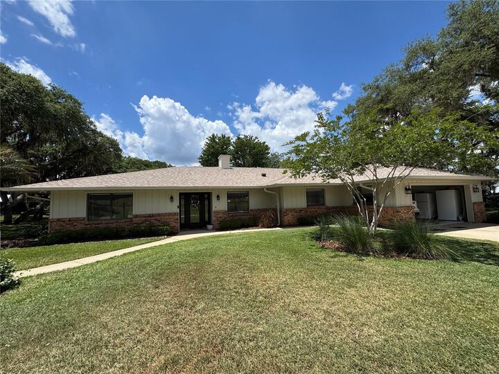 Property Photo:  334 W F Street Fl  FL 33843 