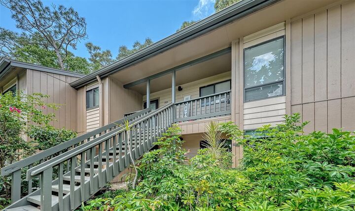 Property Photo:  1720 Glenhouse Drive 326  FL 34231 