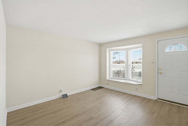 Property Photo:  11056 S State Line Road  IL 60617 