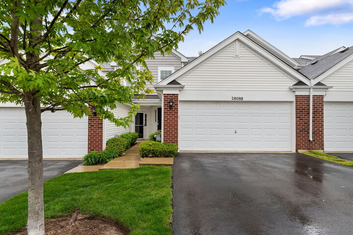 Property Photo:  28088 W Niagara Street  IL 60051 