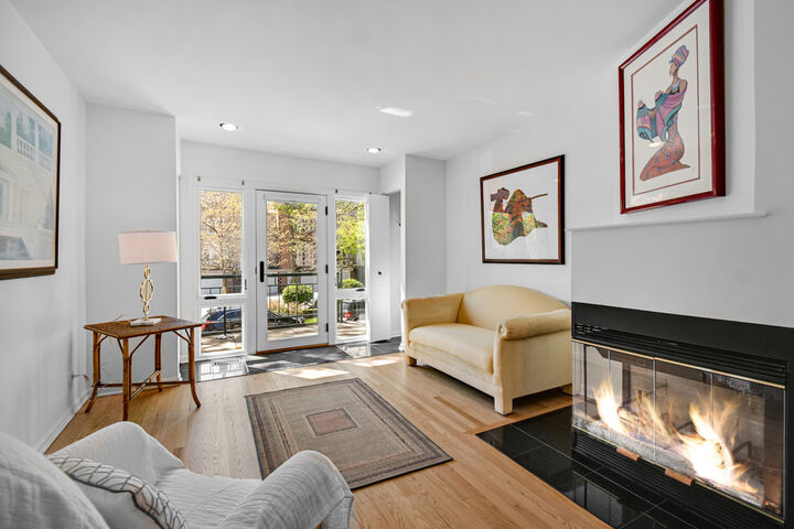 Property Photo:  1452 S State Street  IL 60605 