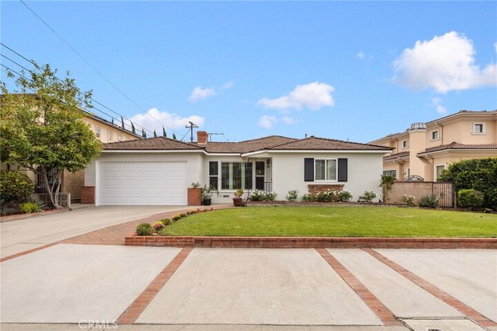 Property Photo:  1100 Louise  CA 91006 