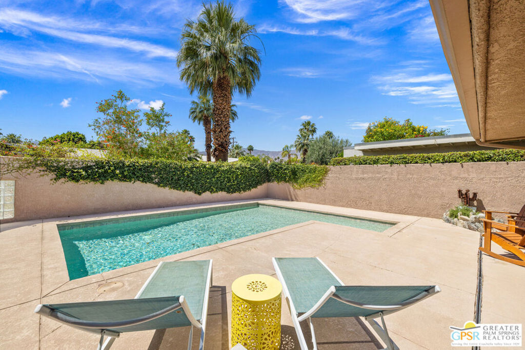 Property Photo:  73940 Mountain View Avenue  CA 92260 