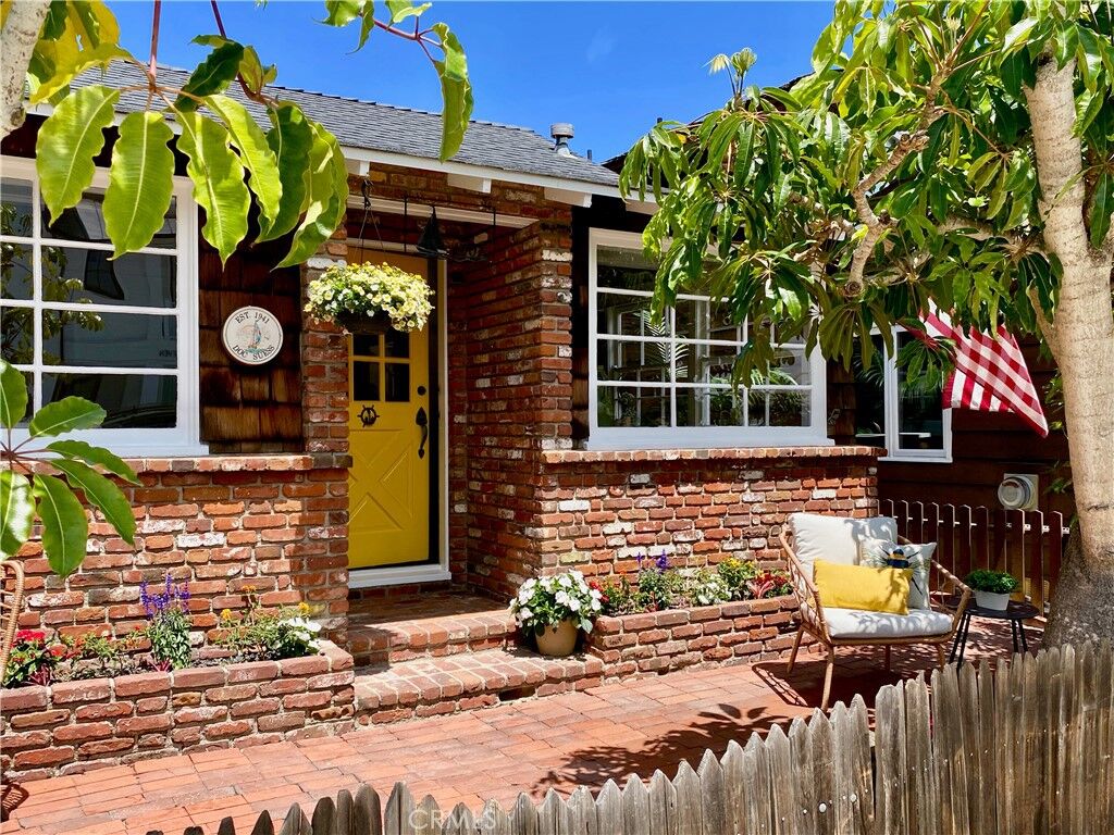 Property Photo:  1708 Park Avenue  CA 92662 