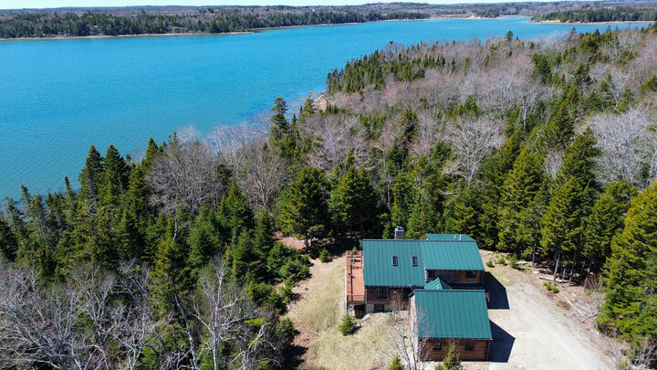 Property Photo:  170 Ocean View Road  ME 04648 