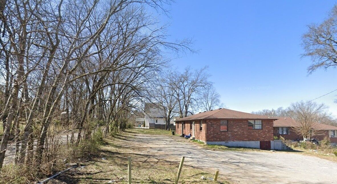 Property Photo:  453 Radnor St D  TN 37211 
