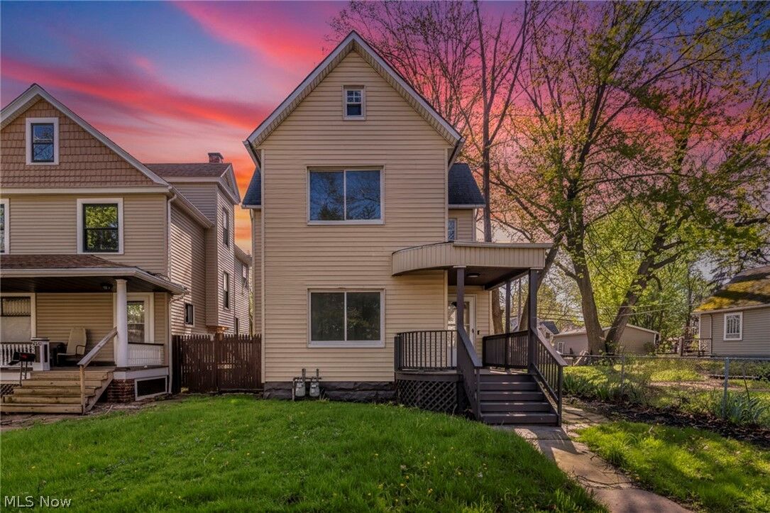 Property Photo:  2049 W 85th Street Up  OH 44102 