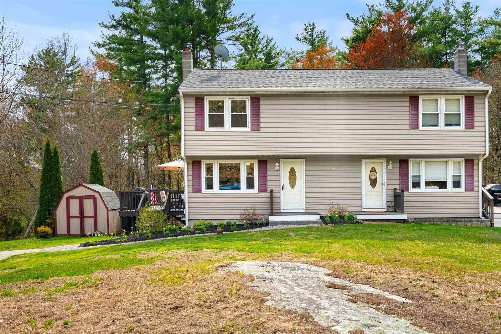 Property Photo:  151 Rockingham Road  NH 03038 