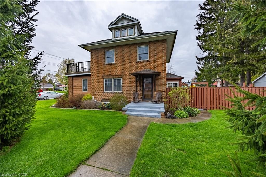 Property Photo: 124 First Avenue ON N0A 1N0