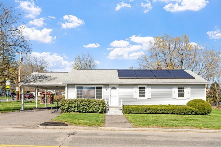 Property Photo:  500 Oak Hill Rd  MA 01420 
