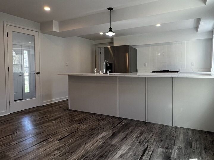 Property Photo:  292 Great Rd 1  MA 01720 