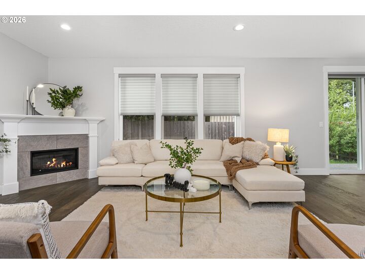 Property Photo:  1661 NE Barnes Ln  OR 97030 