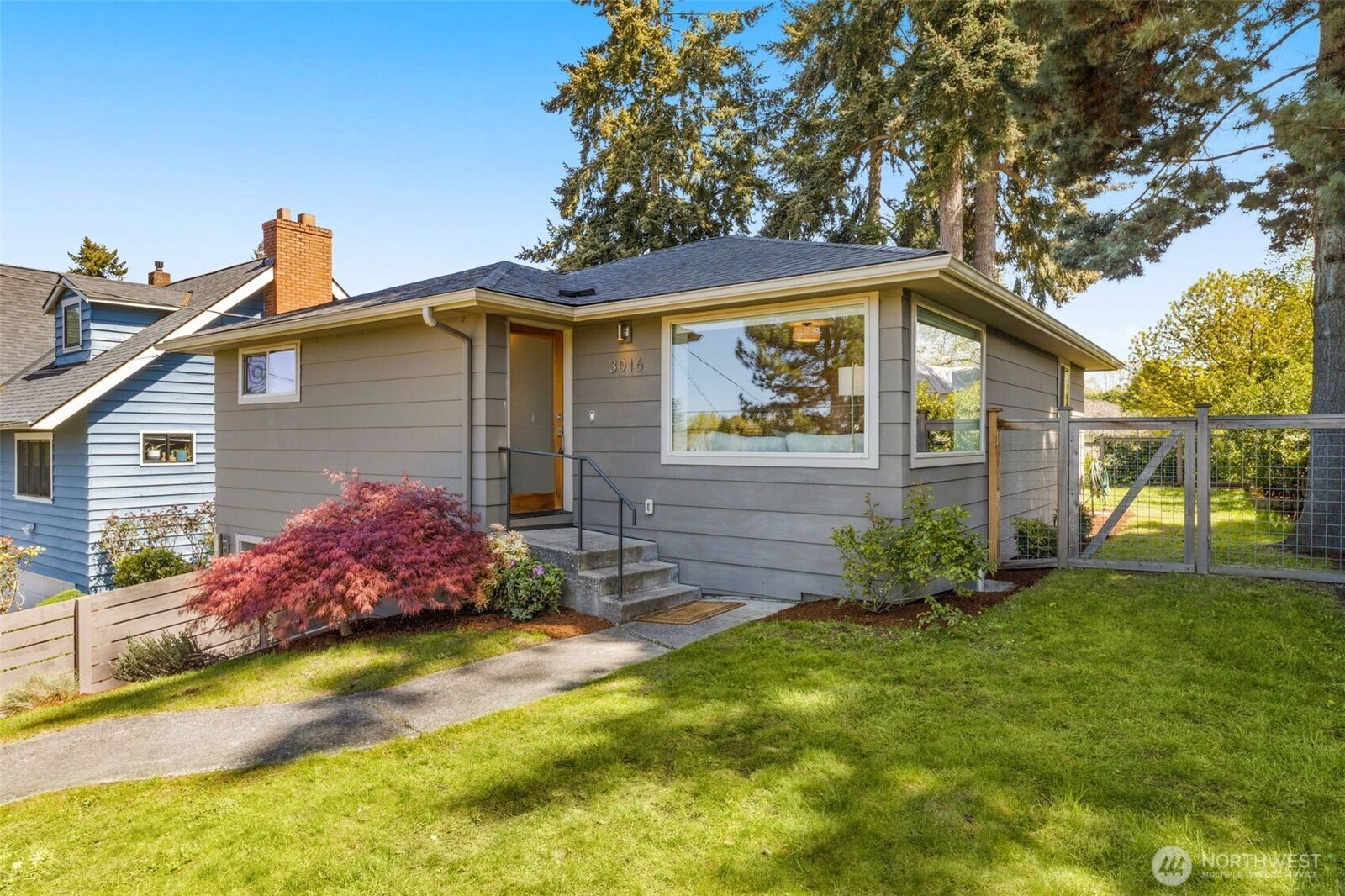 Property Photo:  3016  50th Avenue SW  WA 98116 
