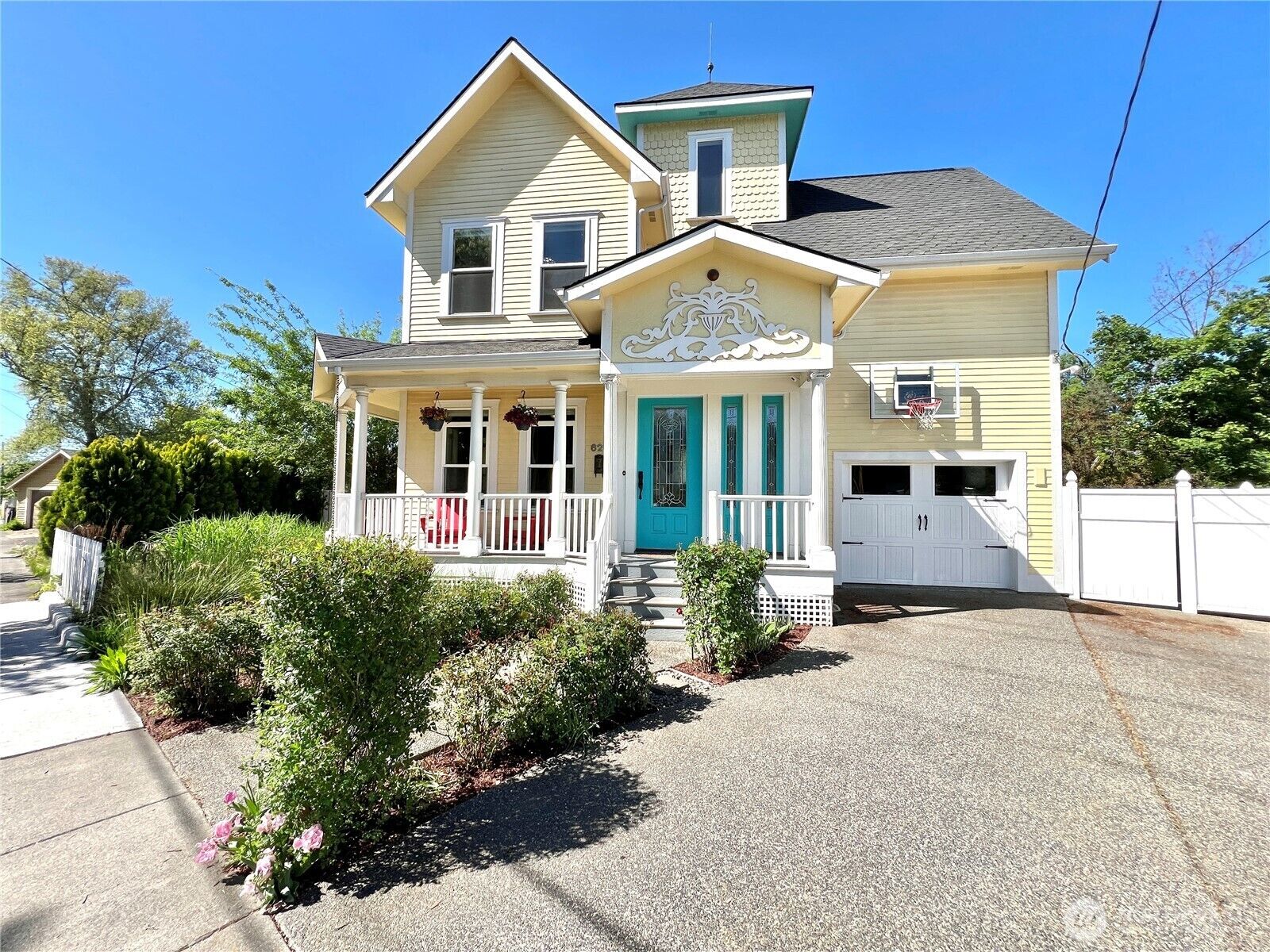 Property Photo:  620  Howard Street  WA 99362 