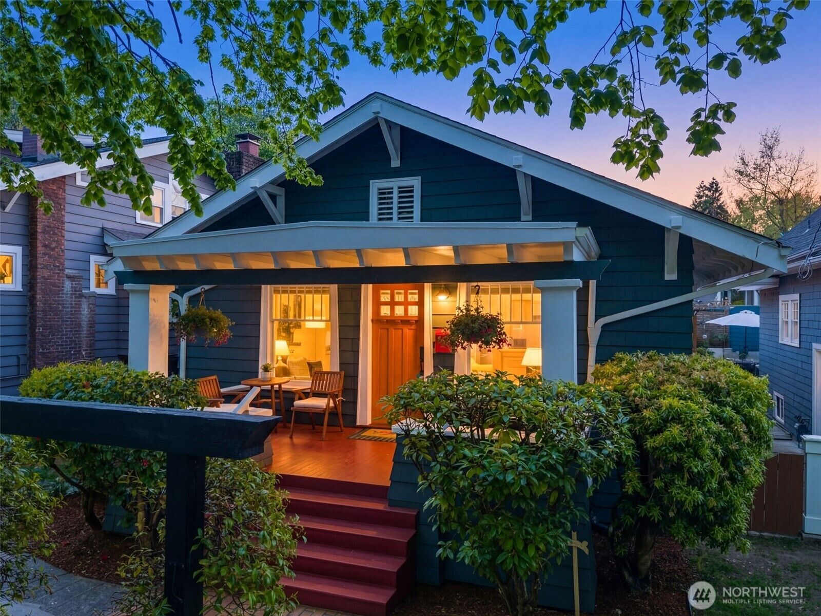 Property Photo:  1113 NE Ravenna Blvd  WA 98105 