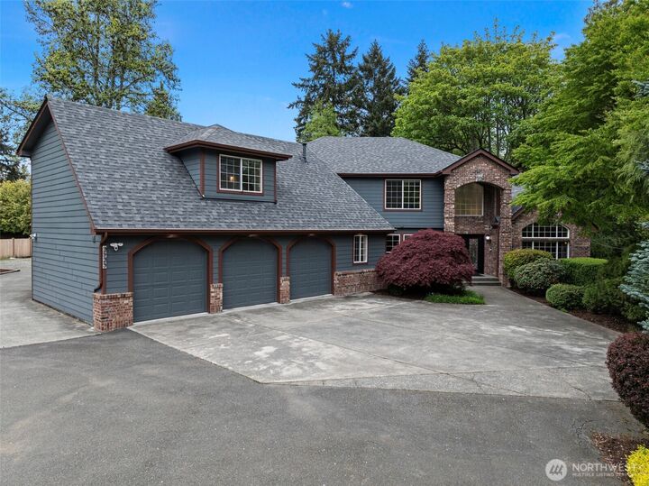 Property Photo:  2121  90th Street E  WA 98445 