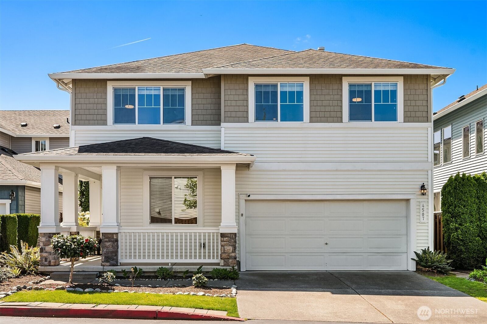 Property Photo:  4507 S 220th Street  WA 98032 