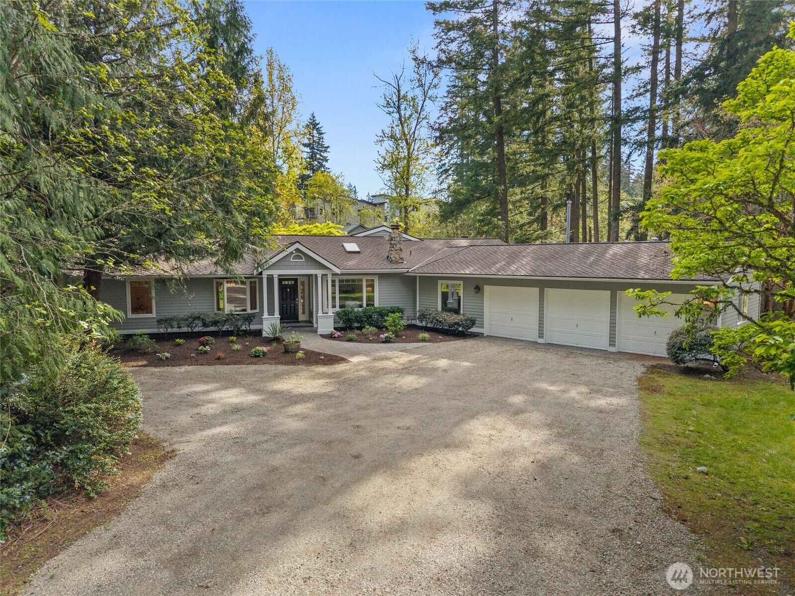 Property Photo:  24309 SE 25th Street  WA 98075 
