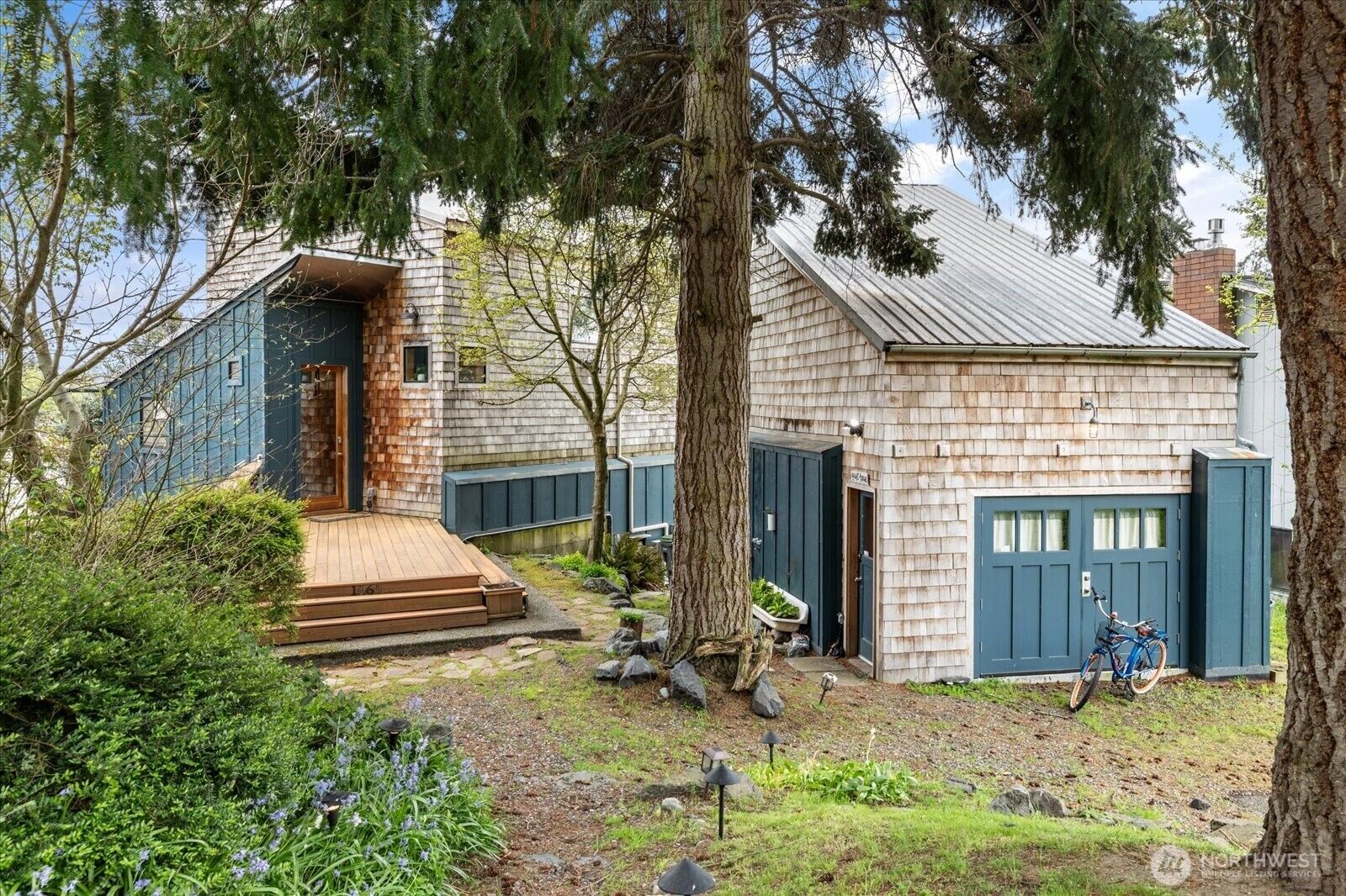Property Photo:  1060  Halsey Drive  WA 98239 